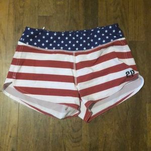 NWOT 2pood American flag Shorts